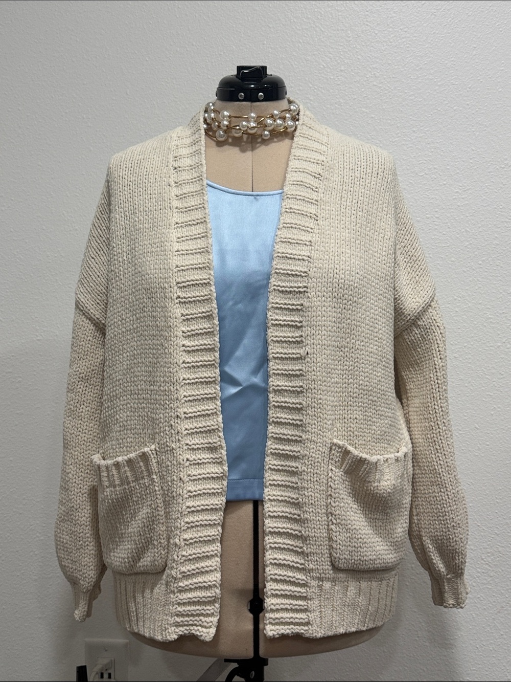 American Eagle Outfitters Cream Open-Front Knit Cardigan